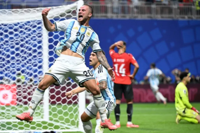 四强全冠军：FIFA剧本框架下的英阿法西会师