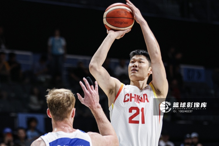 FIBA国际团结杯中国男篮今晚19:30战喀麦隆 12人名单确定 FIBA国际团结杯中国男篮今晚19:30战喀麦隆 12人名单确定