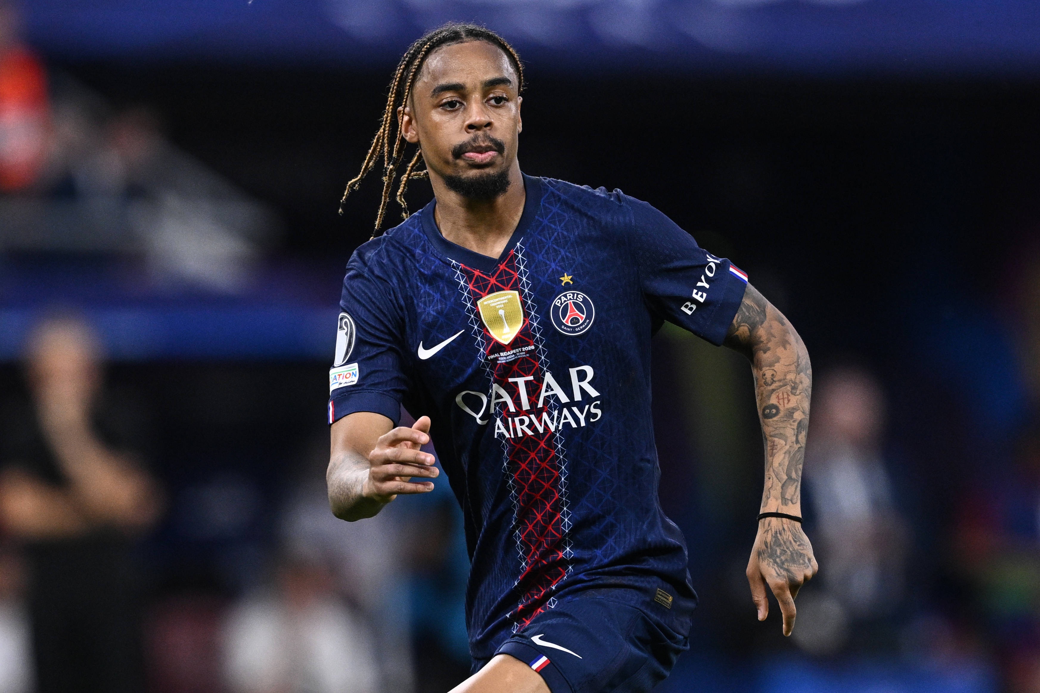TA：巴尔科拉没选萨拉赫留下的11号，选29号源于FIFA虚拟球员亨特