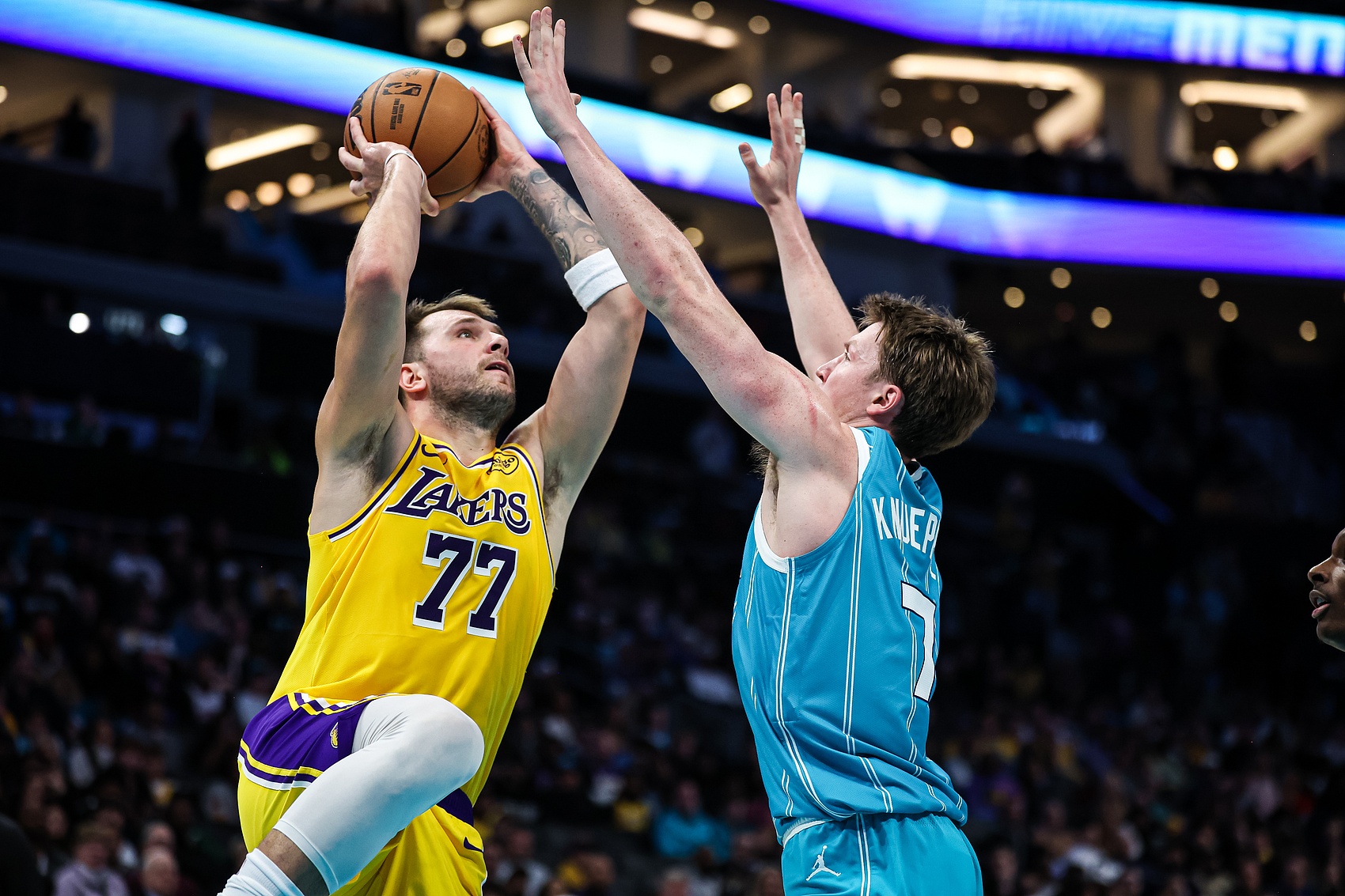 德拉雷亚：16岁东契奇的表现难以置信 一直在研究他如何利用身体